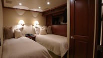Yacht SEAS THE MOMENT -  Twin Cabin